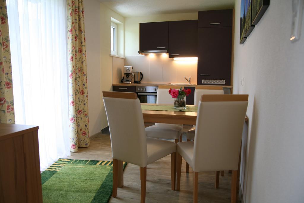 רמסאו אם דכשטיין Apartmenthaus Dornroeschen חדר תמונה